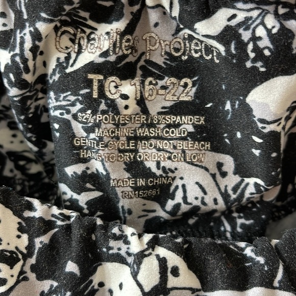 Charlie’s Project high rise leggings w. ZOMBIES! Super soft. OS PLUS 16-22 - Picture 2 of 8